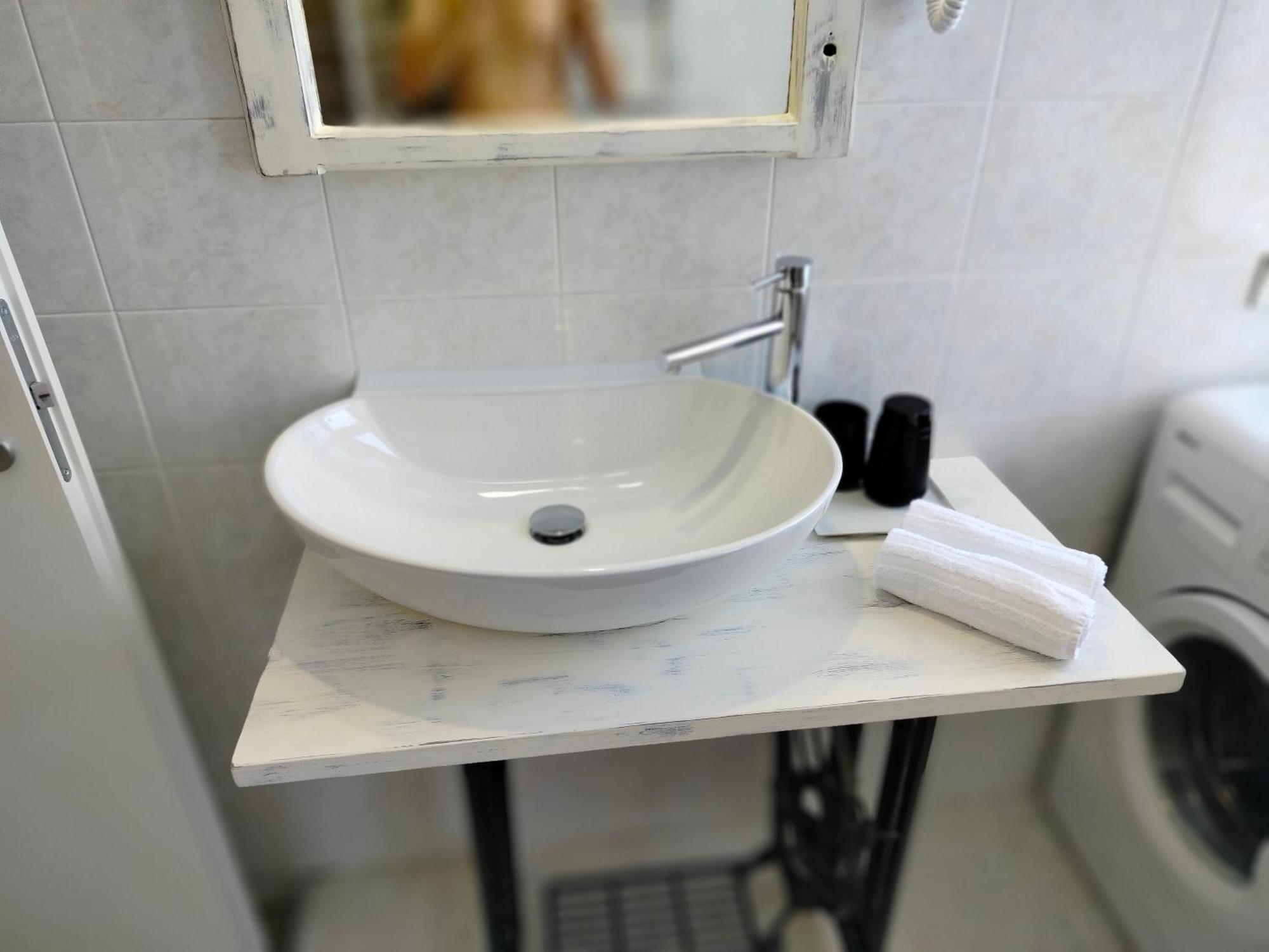 Sweetheart Apartment Busto Arsizio Esterno foto